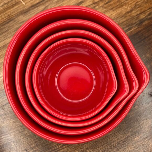 Rae Dunn Disney Pixar Incredibles 4 Piece Red Ceramic Measuring Cup Set New Gift - Picture 14 of 16